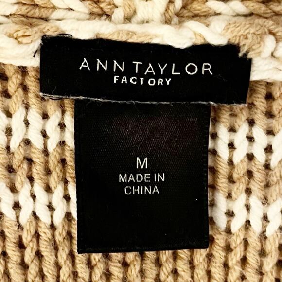 ANN TAYLOR FACTORY Taupe and Ivory Striped Cardigan, M - Picture 8 of 9